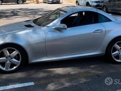 Blu/azzurro Usata 2004 Mercedes SLK200 Cabrio | 12.000 € (Cara)