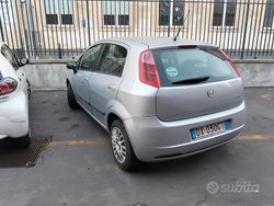 Grigio Usata 2009 Fiat Grande Punto Due volumi | 1000 € (Super prezzo)