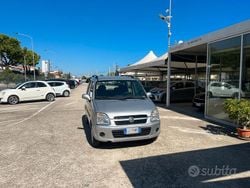 Grigio Usata 2004 Opel Agila Club Due volumi | 1900 € (Buon prezzo)