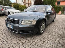 Grigio Usata 2004 Audi A8 Ambiente Tre volumi | 7990 € (Buon prezzo)