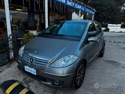 Grigio Usata 2007 Mercedes A180 Elegance Tre volumi | 3900 € (Cara)