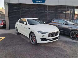 Bianco Usata 2024 Maserati Levante GT SUV | 63.900 € (Molto cara)