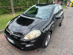 Nero Usata 2010 Fiat Grande Punto Due volumi | 2700 € (Buon prezzo)