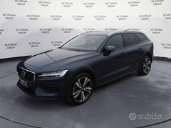 Blu Usata 2023 Volvo V60 CC Plus Station wagon | 35.900 € (Buon prezzo)