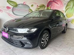Nero Usata 2022 VW Polo Life Tre volumi | 15.990 € (Buon prezzo)