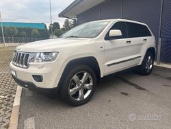 Usata 2012 Jeep Grand Cherokee Overland SUV | 9900 € (Molto cara)