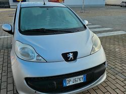 Grigio Usata 2009 Peugeot 107 Due volumi | 3100 € (Ottimo prezzo)