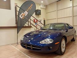 Blu/azzurro Usata 2000 Jaguar XK8 Coupé | 16.900 € (Super prezzo)