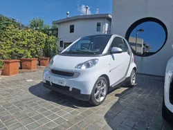 Bianco Usata 2011 Smart ForTwo Coupé Pure Due volumi | 5950 € (Buon prezzo)