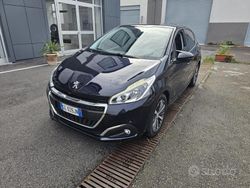 Blu Usata 2017 Peugeot 208 Due volumi | 8000 € (Buon prezzo)