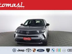 Grey artense con tetto nero Usata 2024 Opel Mokka Ultimate SUV | 20.890 € (Buon prezzo)