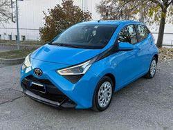 Blu/azzurro Usata 2020 Toyota Aygo Business Edition Due volumi | 10.400 € (Buon prezzo)