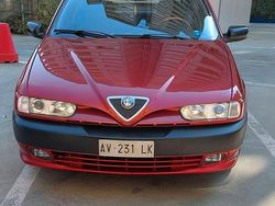 Rosso Usata 1997 Alfa Romeo 146 Due volumi | 1500 € (Buon prezzo)
