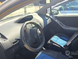 Usata 2010 Toyota Yaris Due volumi | 5000 € (Buon prezzo)