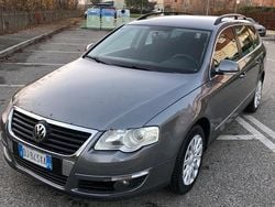 Grigio Usata 2007 VW Passat Station wagon | 2300 € (Buon prezzo)