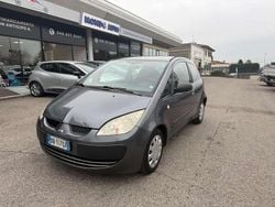 Grigio Usata 2008 Mitsubishi Colt Inform Tre volumi | 1900 € (Super prezzo)