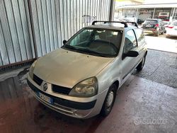 Grigio Usata 2005 Renault Clio II Furgone | 1800 € (Ottimo prezzo)