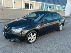 Usata 2010 Chevrolet Cruze Tre volumi | 4900 € (Molto cara)
