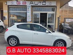 Bianco Usata 2016 Alfa Romeo Giulietta Tre volumi | 7500 € (Buon prezzo)