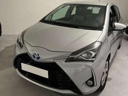 Argento Usata 2019 Toyota Yaris Hybrid Active Tre volumi | 11.900 € (Buon prezzo)
