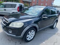 Grigio Usata 2008 Chevrolet Captiva LS SUV | 2900 € (Cara)