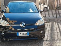 Usata 2018 VW up! high up! Due volumi | 12.000 € (Cara)