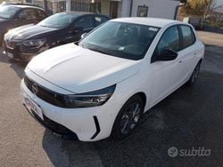 Bianco Nuova 2025 Opel Corsa Tre volumi | 16.980 € (Buon prezzo)