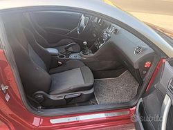 Rosso Usata 2015 Peugeot RCZ Coupé | 8200 € (Buon prezzo)