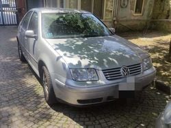 Usata 2002 VW Bora Highline Tre volumi | 2890 € (Molto cara)