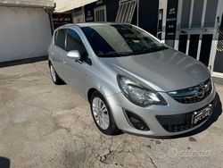 Grigio Usata 2014 Opel Corsa Sport Tre volumi | 3800 € (Buon prezzo)
