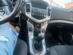 Bianco Usata 2012 Chevrolet Cruze Tre volumi | 2500 € (Buon prezzo)