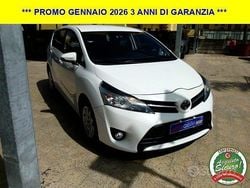 Bianco Usata 2014 Toyota Verso Business Edition Monovolume | 8500 € (Cara)