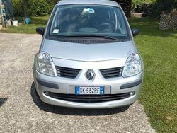 Usata 2007 Renault Modus Monovolume | 4000 €