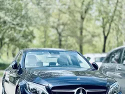 Blu/azzurro Usata 2018 Mercedes C220 Sport Edition Tre volumi | 21.500 €