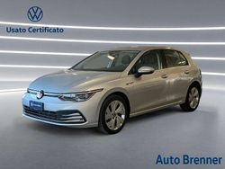 Argento riflesso met. Usata 2023 VW Golf VIII Style Tre volumi | 26.900 € (Buon prezzo)