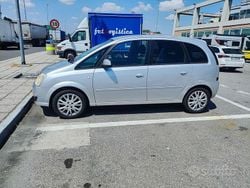 Grigio Usata 2009 Opel Meriva Monovolume | 1500 € (Buon prezzo)