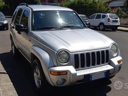 Grigio Usata 2004 Jeep Cherokee Limited SUV | 4500 € (Ottimo prezzo)