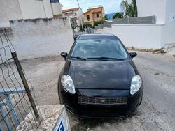 Nero Usata 2007 Fiat Grande Punto Due volumi | 3500 € (Molto cara)