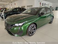 Verde Nuova 2025 Peugeot 308 Allure Due volumi | 29.000 € (Ottimo prezzo)