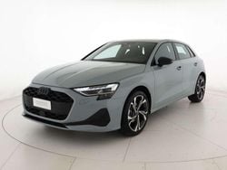 Grigio freccia perla Nuova 2025 Audi A3 Advanced Tre volumi | 40.800 € (Buon prezzo)