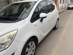 Bianco Usata 2011 Opel Meriva Monovolume | 3500 €