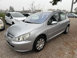 Argento Usata 2001 Peugeot 307 Tre volumi | 1700 € (Buon prezzo)