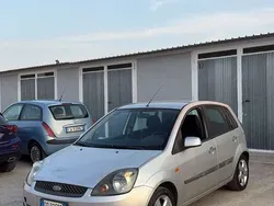 Usata 2006 Ford Fiesta Collection Due volumi | 1399 € (Buon prezzo)
