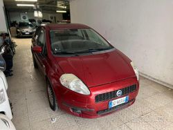 Bordeaux Usata 2006 Fiat Grande Punto Active Due volumi | 2200 € (Ottimo prezzo)