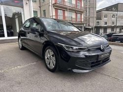 Grenadillschwarz Usata 2024 VW Golf VIII Tre volumi | 24.490 € (Ottimo prezzo)