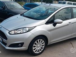 Argento Usata 2017 Ford Fiesta Business Edition Due volumi | 8800 € (Buon prezzo)