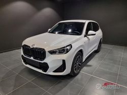 Bianco metallizzato Usata 2023 BMW iX1 xLine SUV | 39.272 € (Cara)