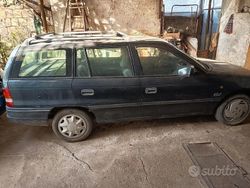 Nero Usata 1992 Opel Astra Station wagon | 500 €
