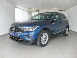 Nightshade blue metallizzato Usata 2022 VW Tiguan Life SUV | 24.800 € (Ottimo prezzo)
