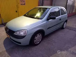 Verde Usata 2000 Opel Corsa Due volumi | 1600 € (Molto cara)